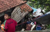 Penyaluran Bantuan bagi Korban Banjir Garut